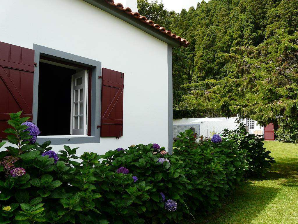 Casa Da Igreja Velha Villa ฟูร์นัส ภายนอก รูปภาพ
