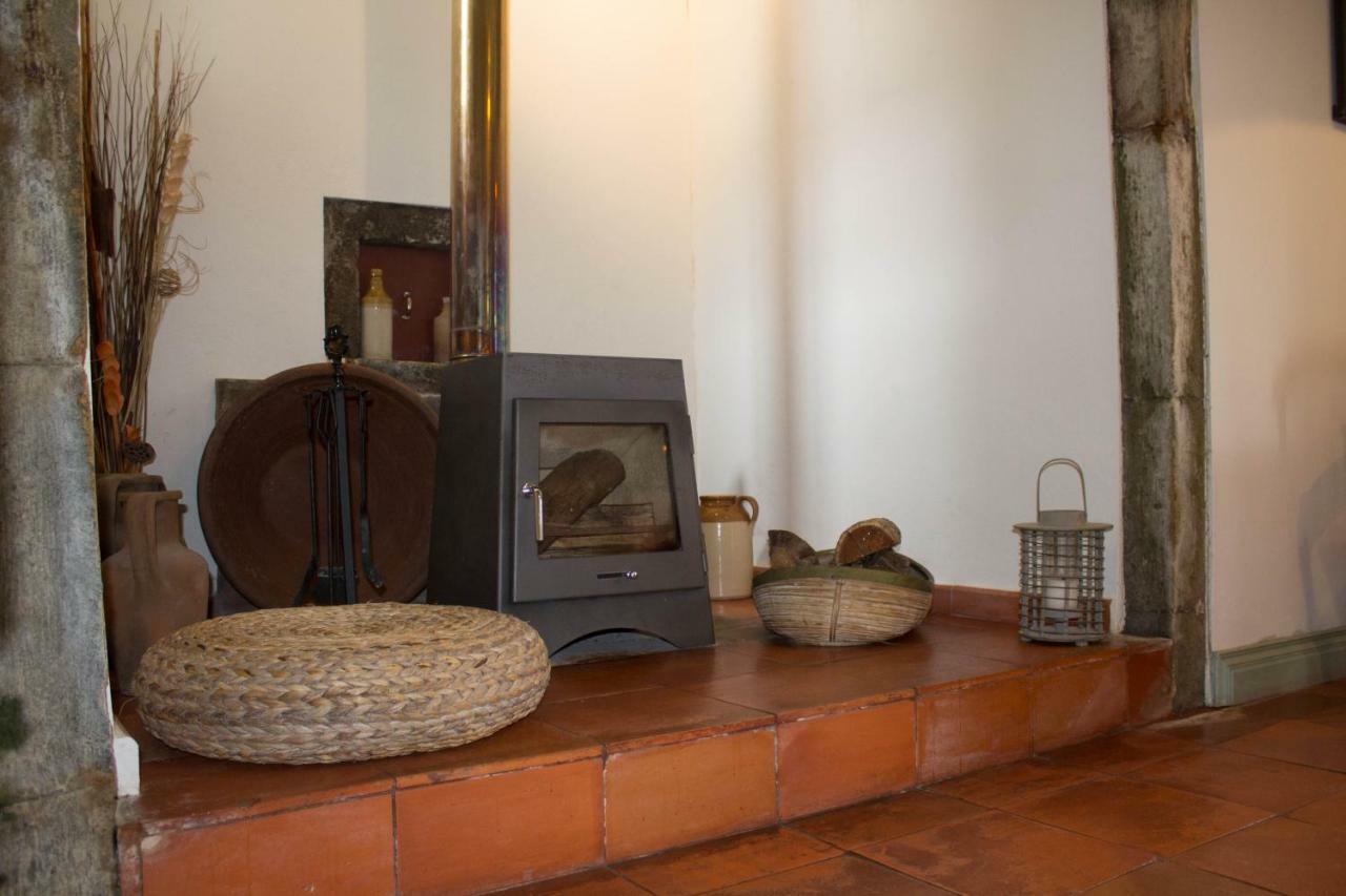 Casa Da Igreja Velha Villa ฟูร์นัส ภายนอก รูปภาพ